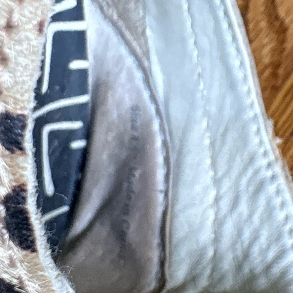 Dolce Vita Leopard Print Sneakers with Red laces- women’s 8.5 - Picture 2 of 11